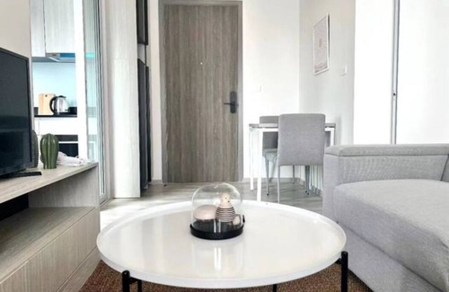 Ramkhamhaeng Condominio | Two-Bedroom/University Town/National Stadium/Youtube/Netflix/Free Parking