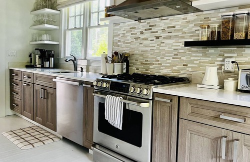 East Hampton North Cabaña | Two Cottages, One Property, and a Pool! Near East Hampton Village.