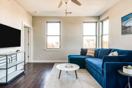 Music Row Apartamento | TWO CozySuites Spacious Music Row Condos with parking