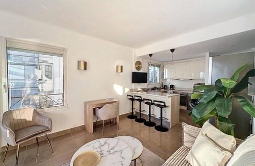 Cannes Apartamento | Two en-suite bedroom apartment on La Croisette - Sea view