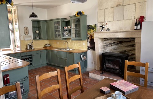 Bonnes Casa | Two family houses by a river plus a private pool