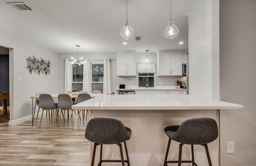 Lewisville Casa | Two Game Rooms with Hot Tub