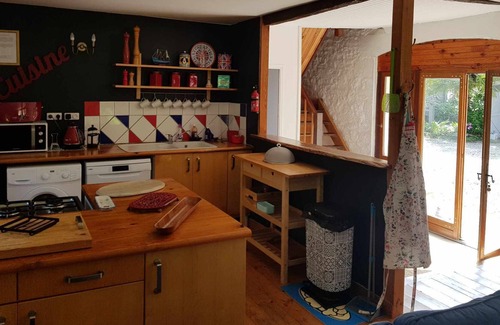 Buleon Casa | La casa en Bignan posee 4 dormitorio(s) y capacidad para 8 personas