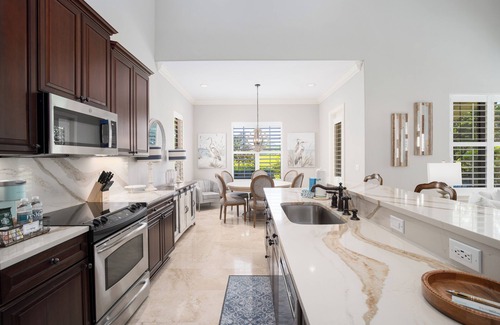 Villa Lago Casa | Two Golf Carts ~ Sandestin Gated Community ~ Community Beach ~ Community Pool