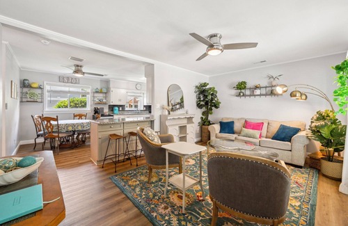 Wilmington Casa | Two-Home Rental in Downtown Wilmington - Perfect for Large Groups and Events