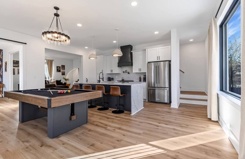 Hurwood Heights Casa | Two Homes Hot Tub Rooftop Deck in Nashville