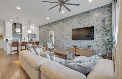 South Nashville Casa | Two Huge Brand New Luxury Homes - Downtown Views!