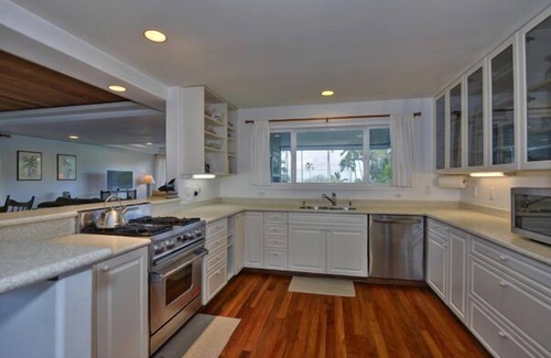 Hilo Casa | Dos casas de lujo en Richardsons Beach Park-Hilo Bay. Duerme 16. La mejor ubicación.