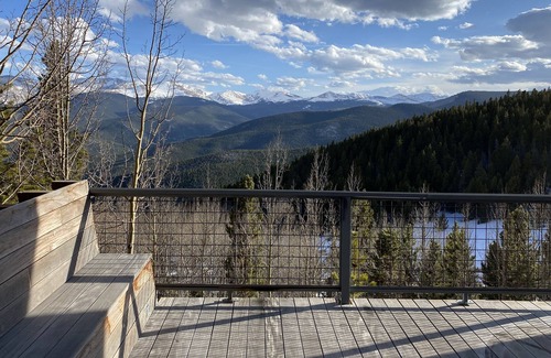 Idaho Springs Casa | Two Mile Cabin - Live in the Clouds!