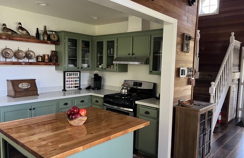 Julian Casa | Two minute drive to downtown Julian