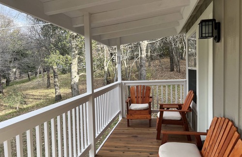 Julian Casa | Two minute drive to downtown Julian