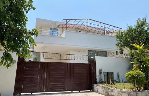 F-7 Sector Casa | Two minutes walk from jinnah super market, Islamabad