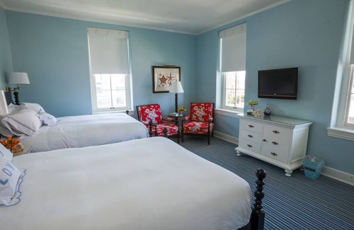 Cape May Hotel | Relax in Newly Renovated Room with Access to Pool, Spa, Bikes and Surreys