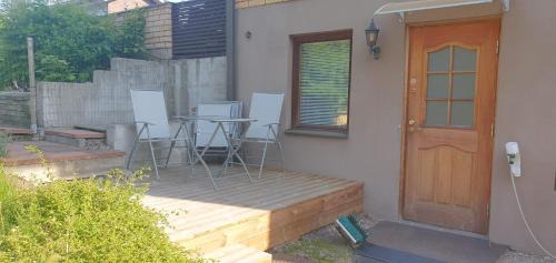 Lantinen District Apartamento | Two room 54m2 apt, WiFi, free parking, terrace, near central park