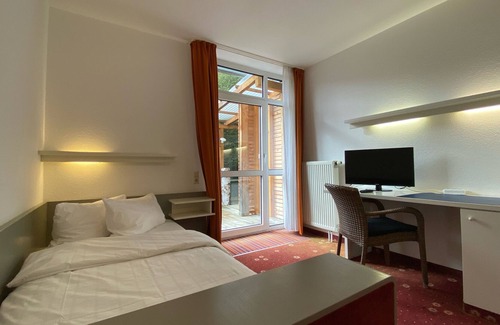 Muehlhausen im Taele Apartamento | Two-room apartment (3) with 35 square meters - on the A8 between Stuttgart and Ulm