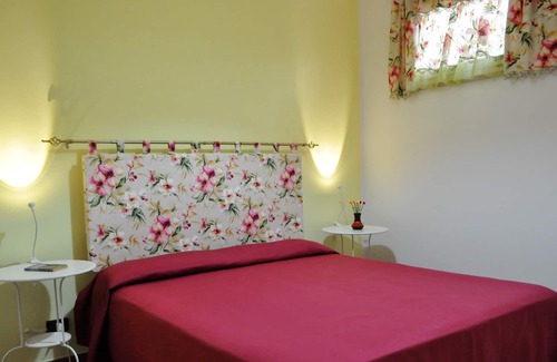 Castelluzzo Villa | Apartamento de dos habitaciones rodeado de vegetación, vista al mar, wi-fi gratuito.