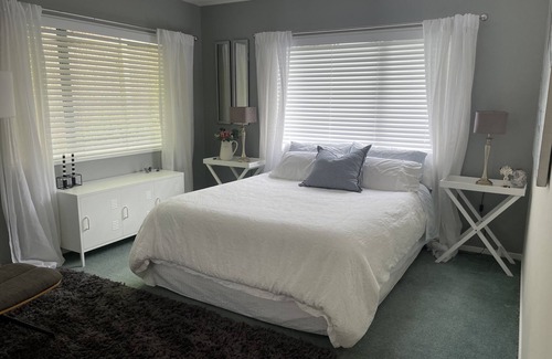 Torbay Cama Y Desayuno | Two rooms in tropical garden