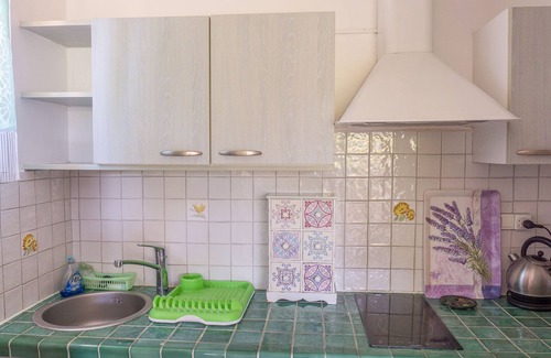Bandol Apartamento | Dos habitaciones de pie Bandol, centro, todo a pie, calma absoluta