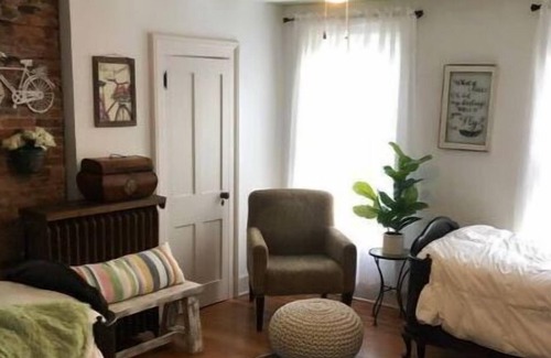 Mottville Otro | Two Skaneateles Homes on property.