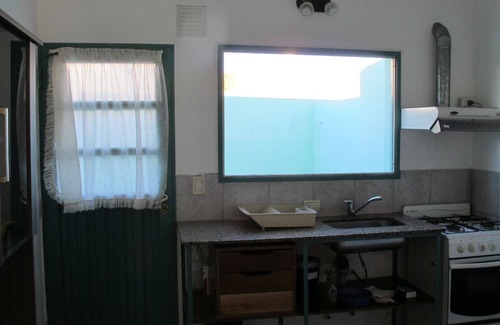 Puerto Madryn Apartamento | Two story apartment with all services and amenities. Nice neighbor