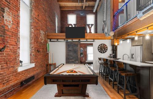 Wholesale District Apartamento | Two Story Penthouse - Walk to the Convention Ctr