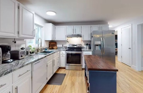 Alton Bay Casa | Two updated lakefront homes - dock with boat slip, game room, & screened porch