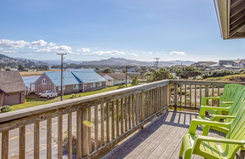 Pacific City Casa | Two Views Vacation Home