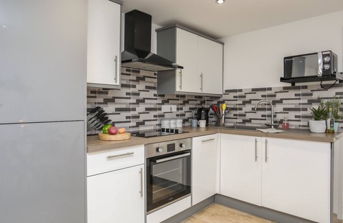 Rhosneigr Cabaña | TWYNI CANOL, pet friendly, country holiday cottage in Rhosneigr
