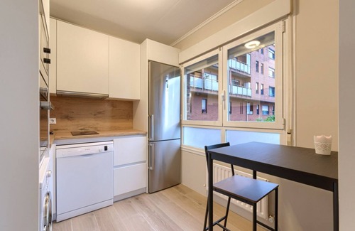 Bilbao Apartamento | Txurdinaga apartamento reformado con garaje y wifi