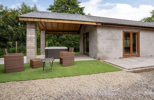 Ammanford Casa | Ty Afon Arch - Uk38515