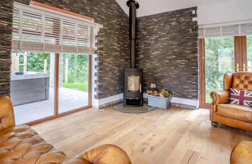 Ammanford Casa | Ty Afon Arch - Uk38515