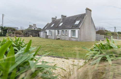 Ploudalmezeau Chalet De Esquí | TY CARN - Beautiful Breton house 100m from the sea