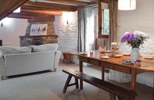 Llanybydder Casa | Ty Ceffylau - Uk46190