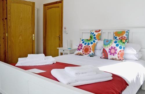 Saint Clears Casa | Ty Cerrig Farmhouse