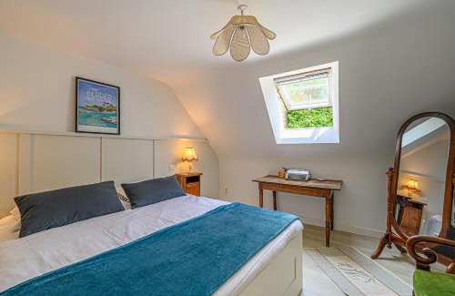Vannes Casa | Ty Chaumière - Charmante Petite Chaumière en pierre avec jardin