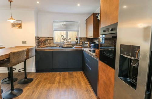 Amlwch Cabaña | TY COPR, family friendly, character holiday cottage in Amlwch
