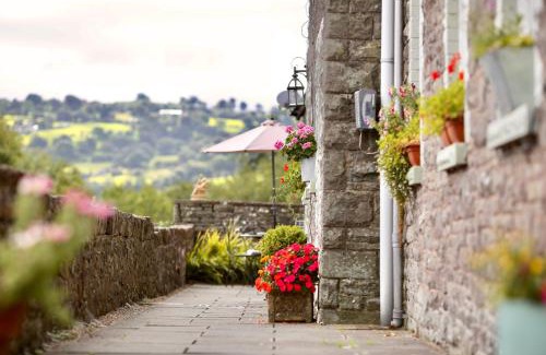 Llangattock Casa | Ty Croeso House