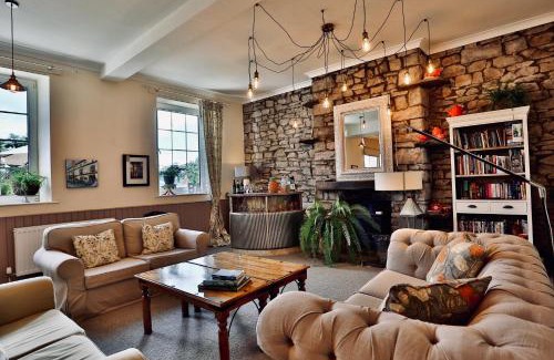 Llangattock Casa | Ty Croeso House