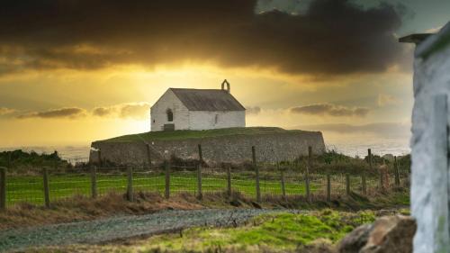 Ty Croes Casa | Ty Cwyfan
