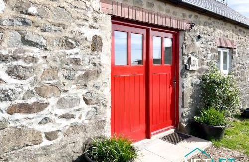 St Brides Casa | Ty Eithin - Rustic Cottage in St Davids