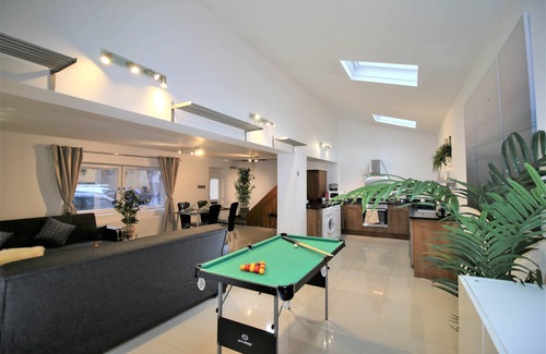 Plasnewydd Casa | Ty Glas Mews (2 beds)