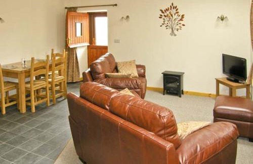 Capel Garmon Casa | Ty Isaf Penrhyddion