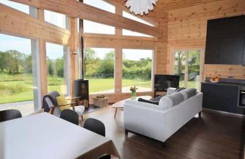Llangynog Casa | Ty Log Llansteffan