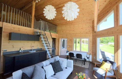 Llangynog Casa | Ty Log Llansteffan