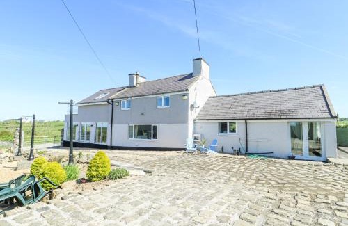 Llanfaethlu Casa | Ty Mawr