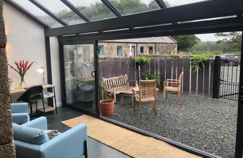 Llanddaniel Fab Casa | Ty Meryl