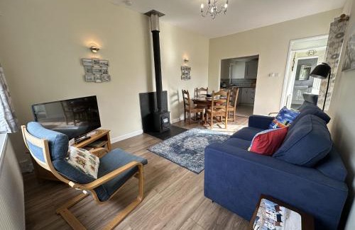 Pendine Casa | Ty'r Ardd - An immaculate 2 bedroom bungalow close to the beach