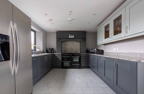 Rhosybol Casa | Ty Rhos Newydd: Stunning pet-friendly, family retreat on Anglesey