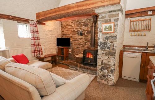 Llanybydder Casa | Ty Tarw