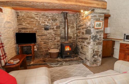 Llanybydder Casa | Ty Tarw